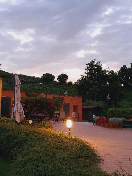 Вилла Poggio Montali Monte Roberto Экстерьер фото