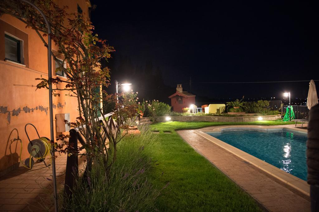 Вилла Poggio Montali Monte Roberto Экстерьер фото