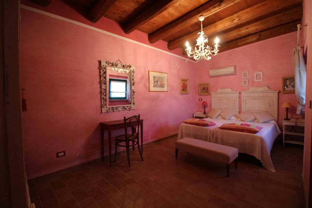 Вилла Poggio Montali Monte Roberto Экстерьер фото