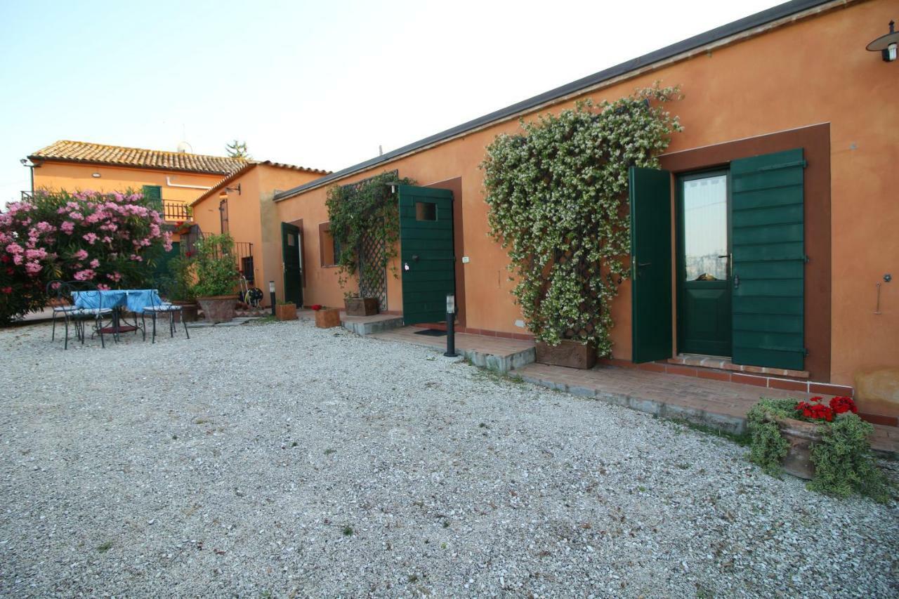 Вилла Poggio Montali Monte Roberto Экстерьер фото